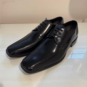 Kenneth Cole Black dress shoes